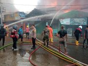 200 Orang Kehilangan Tempat Tinggal, Puluhan Rumah Hangus Terbakar Di Sengkotek