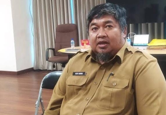 1BB5FFBB-B3C7-4C1C-9D5E-4BD8E1E9EB43