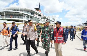 Pastikan Keamanan Jelang Idul Fitri Kapolda Kaltim dan Pangdam VI/Mulawarman Pimpin Patroli di Samarinda