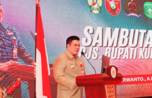 Sambut Wakasad di Lokasi TMMD, Pjs Bupati Sebut Kukar Berkontribusi Sediakan Pangan Kaltim
