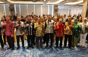 Sekda Kukar Teken Kerjasama dalam Dialog Masyarakat Adat Kaltim