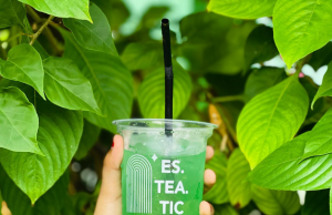 Es.Tea.Tic: Penyegaran Minuman Teh dengan Sentuhan Modern di Tenggarong
