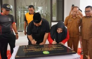 Resmikan Gedung PKK Kukar, Bupati Kukar Pesan Gedungnya Dirawat