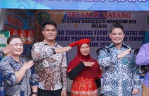 Lindungi Identitas Budaya Daerah, Pemkab Mahulu Komitmen Tingkatkan Kualitas dan Pemasaran Perajin Lokal
